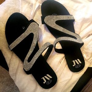 NWOT black rhinestone sandals- size 8 runs small